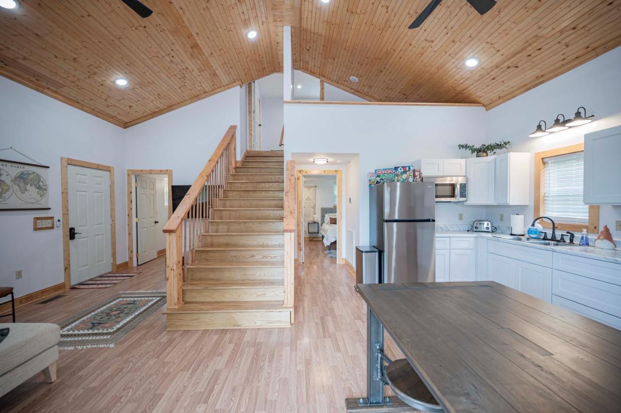 Light And Bright Cabin Close To Pates Ford Marina Smithville Exterior photo